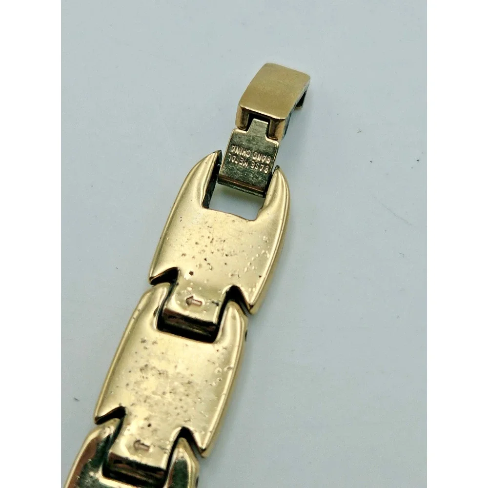 Pulsar V1400-X160 Gold-tone Bracelet Wristwatch with Base Metal Gold-tone